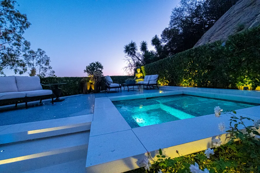 Tile & coping