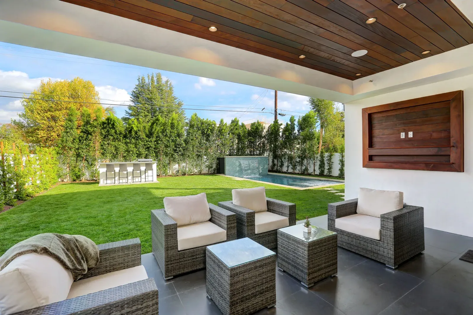 Full remodel in Encino