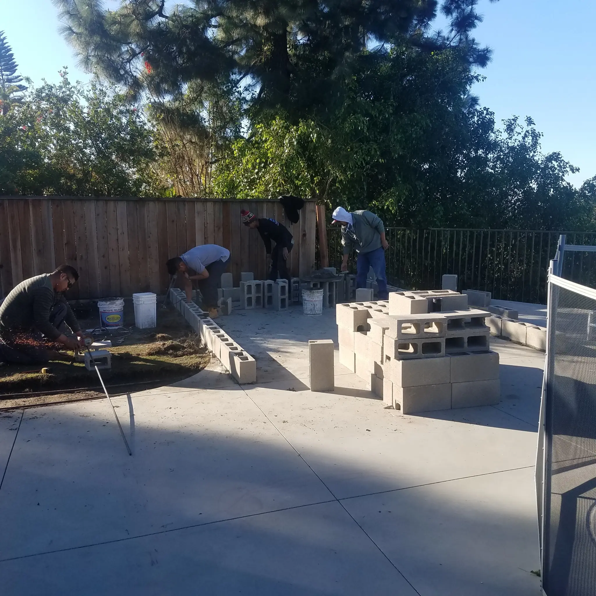 Glendale – Patio — Before