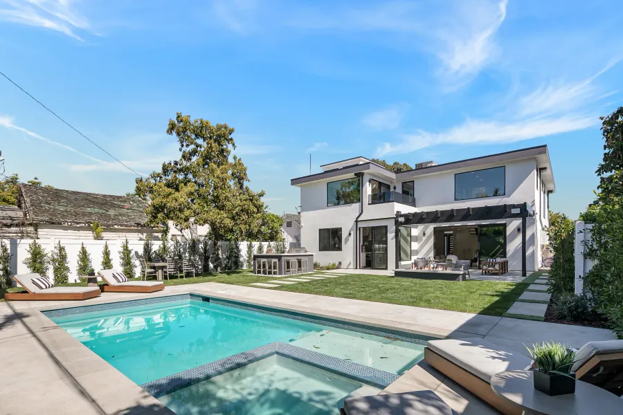 Custom pools