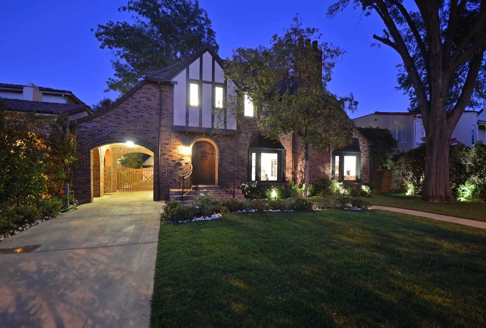 General Contractor in Maywood
