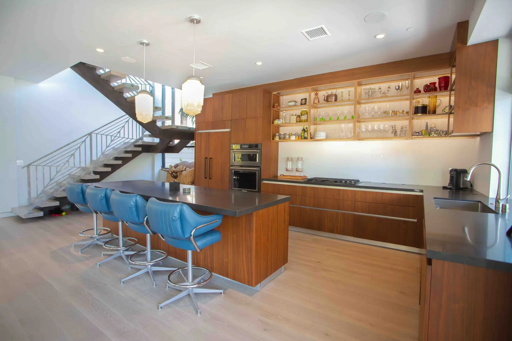 Kitchen remodeling countertops in Los Angeles