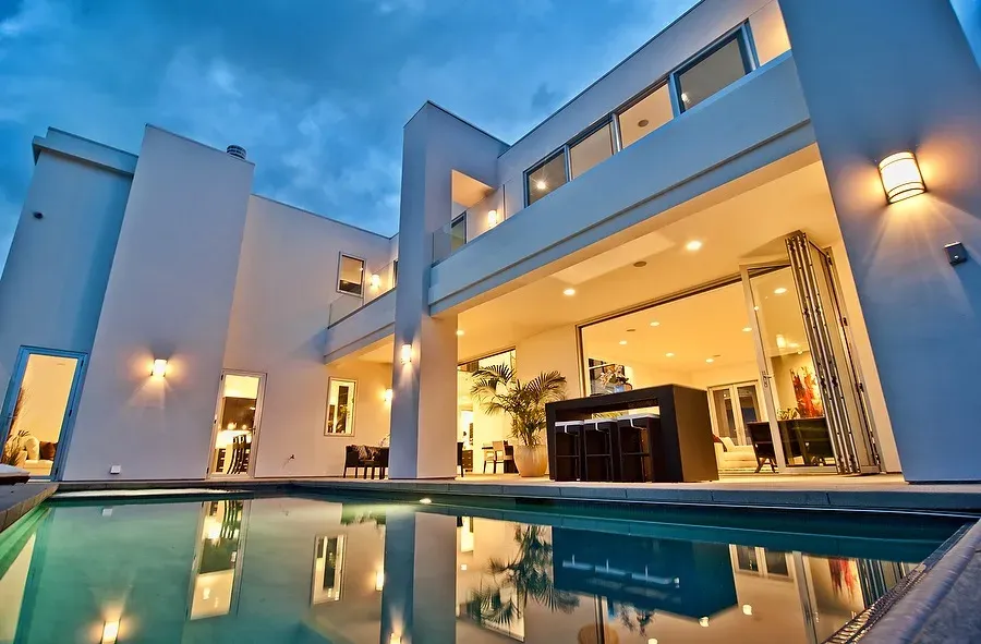 Location, Size, and Permits: Building a House in LA