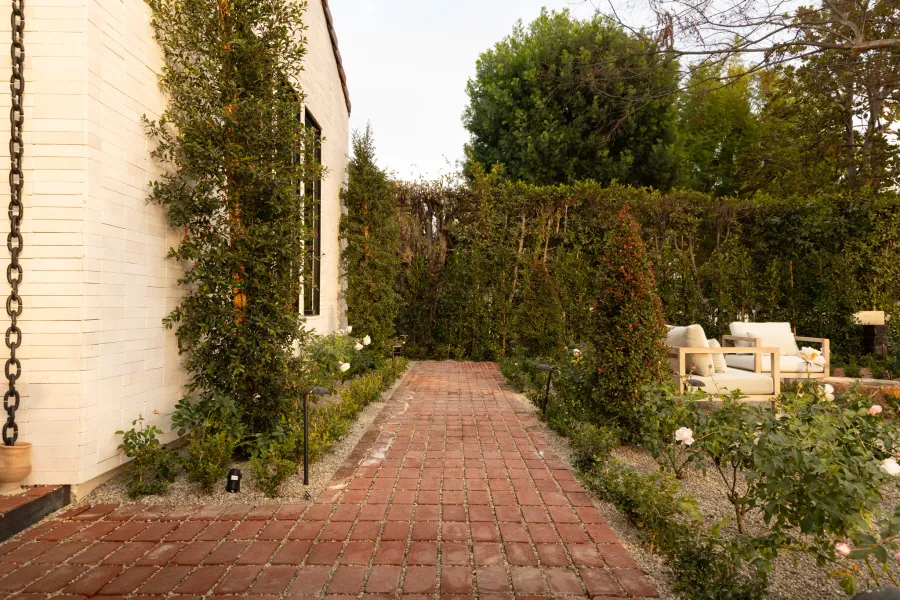 Steps & walkways