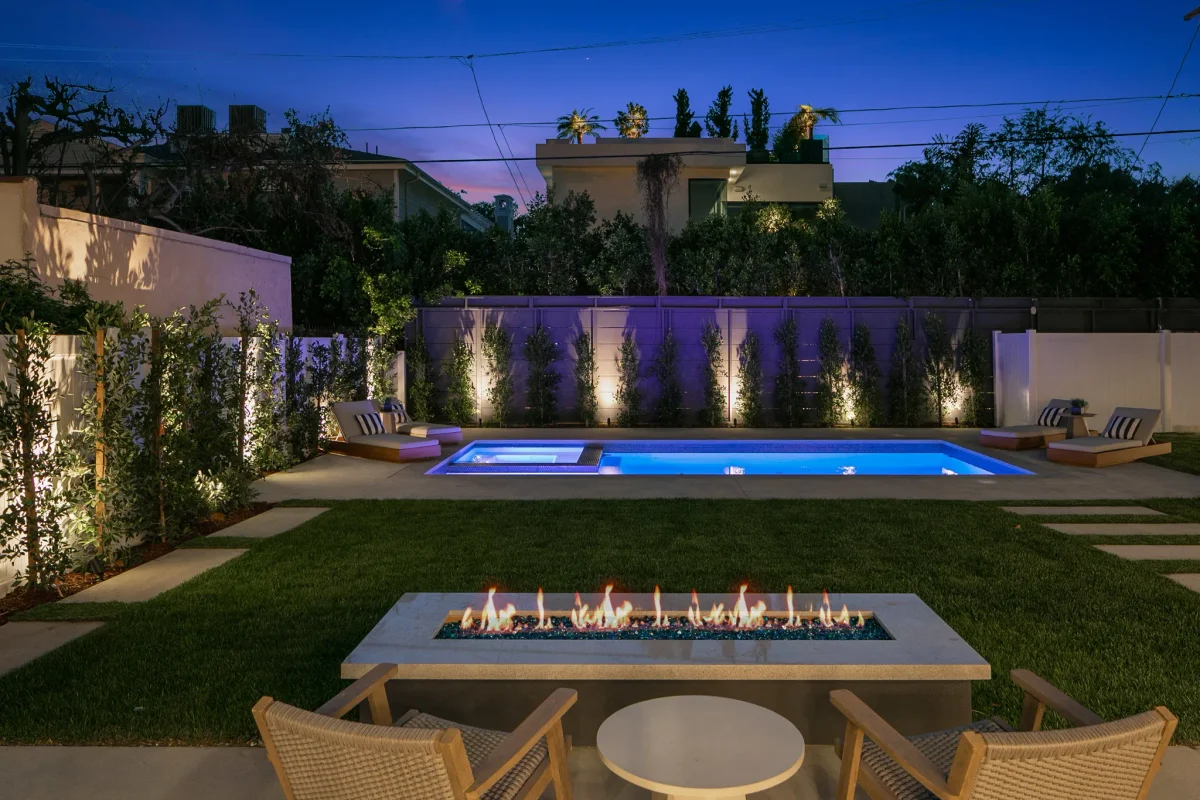 Pool in Fairfax District