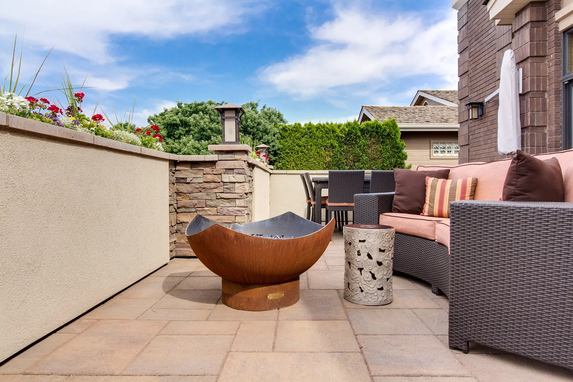 Custom outdoor fire pit
