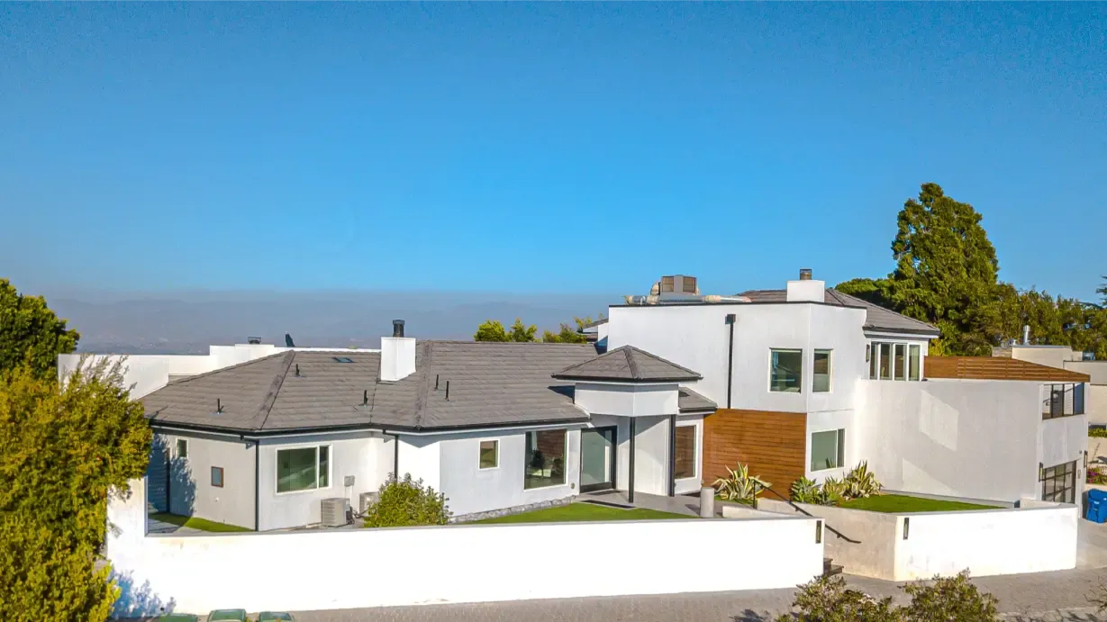 General Contractor in Hollywood Hills