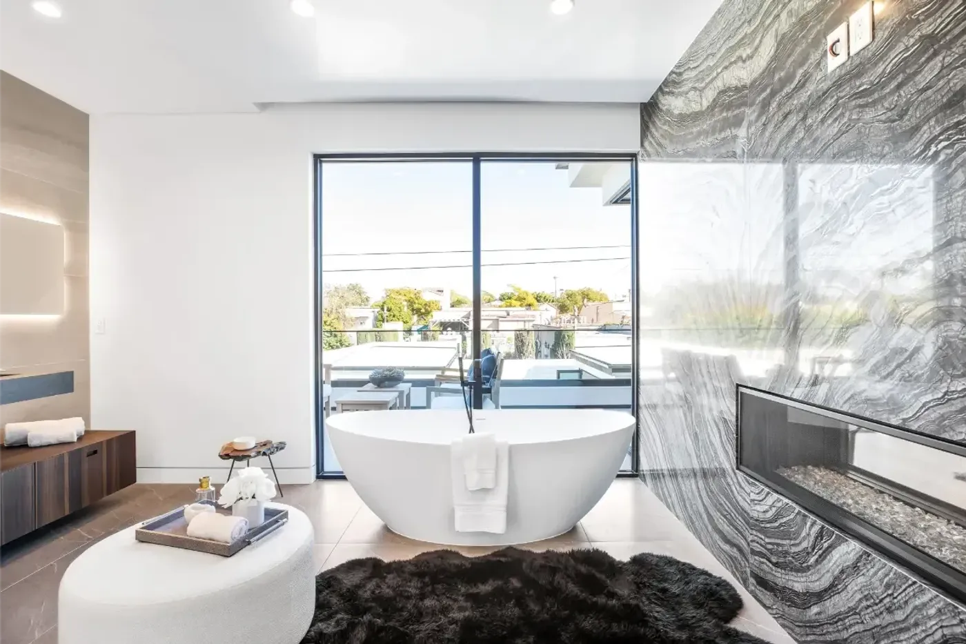 Top Materials for a Modern Bathroom Renovation in Los Angeles