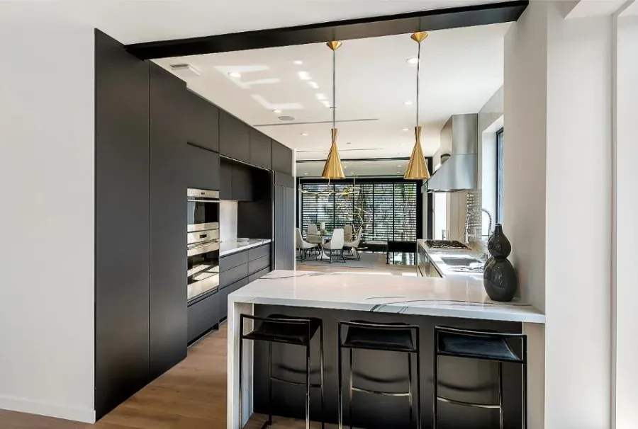 What Materials Are Popular for Kitchen Countertops in Los Angeles?